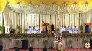 Swami singing through Madhusudan Naidu Muddenahalli His chosen communicator [upl. by Emiline]