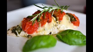 Hähnchen gefüllt mit Tomaten Mozzarella und Basilikum [upl. by Ain315]