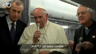 Message du Pape François [upl. by Ahseirej97]