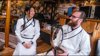 Bolzoo Болзоо  Zakhchin Mongolian CouplesFolk Song [upl. by Sirroned684]