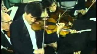 Pinchas Zukerman Plays Beethovens Violin Concerto [upl. by Enilecram160]