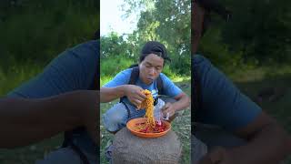 Outdoorfood Very Simple but Very Useful in Forest survival camping bushcraft outdoor [upl. by Yaf]