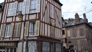 JOIGNY 89  Façades maisons anciennes [upl. by Risley]