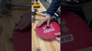 Removing the center plug of circular saw blade Wrong way and right way woodworking tools diy [upl. by Seppala]