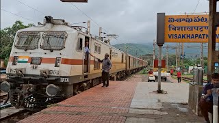 COROMANDEL SF EXPRESS ANNOUNCEMENT AND ARRIVING AT VSKP RAILWAY STATION [upl. by Perusse]