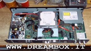 Dreambox DM8000  unpacking  montaggio HD DVD ventola e Tuner DTT [upl. by Ecilahc279]