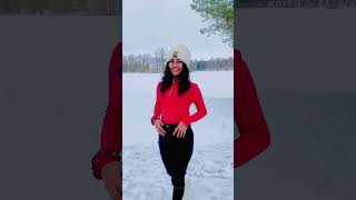 සුරගන වීනාවී☃️🇷🇺🤍youtubeshorts subscribers ceylon 2m trendingshorts viralvideo russia [upl. by Nemzaj663]