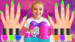 Las Ratitas PRETEND PLAY MAKEUP TOYS FOR KIDS COMPILATION [upl. by Anitnerolf]