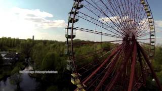 Kulturpark Plänterwald DDR Flug unterm Riesenrad Luftaufnahmen Drohne [upl. by Venator]