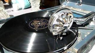 grammophon electrola spielt eine schellackplatte [upl. by Raamaj]