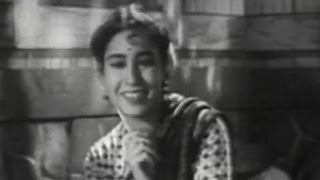 Main Ghar Ki Rani Hu Geeta Dutt Abhiman Song [upl. by Edik]