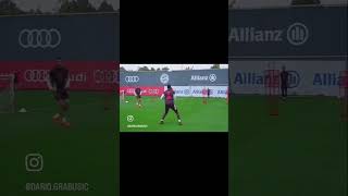 FC Bayern Munich  2v1 finishing drill by Vincent Kompany [upl. by Hakkeber]