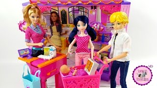 Adrien y Marinette van al Supermercado de Barbie Mini episodio  Juguetes Barbie Malibu Ave [upl. by Mlohsihc]