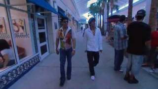 Shahrukh Khan go for shopping in usa part 1 [upl. by Liggett]