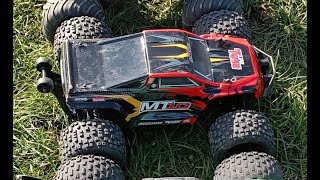 Team Associated RIVAL MT10 V2 1 Sprungtraining by BigDom [upl. by Most596]