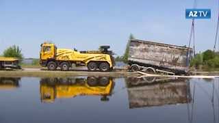 Hochwasser 2013 LkwBergung mit Hindernissen [upl. by Kellyann58]