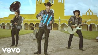 Calibre 50  Préstamela a Mí Official Video [upl. by Eelannej]