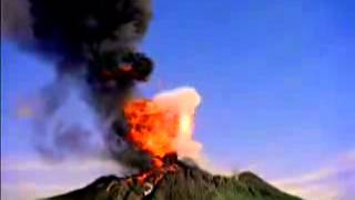 mauna loa world biggest volcano erupts amazing video [upl. by Namialus]