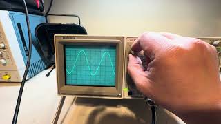 Tektronix 2235 100 MHz 2 channel oscilloscope Testing was suppose to be broken [upl. by Annelg]