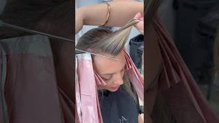 How I Highlight a Widows Peak foilhighlights haircolor [upl. by Rogers]