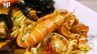 Spaghetti allo scoglio [upl. by Chapland]