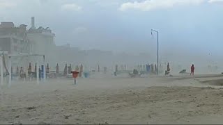 Il video della tempesta di sabbia sulla spiaggia di Viserba di Rimini «Lestate inizia così» [upl. by Nednarb651]