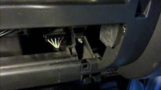 04 JEEP LIBERTY GLOVE JOCK BOX INSTALLATION [upl. by Aneeroc]