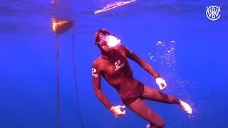 Diving to 20 m inside a wreck while holding breath underwater  Freediving in Sardinia [upl. by Notyad]