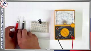 VERIFICACION DE CAPACITORES CON MULTIMETRO ANALOGICO [upl. by Eeliram]