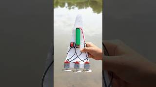 Rc motor boat with 3 motor on it diy dcmotor boat [upl. by Burnley]