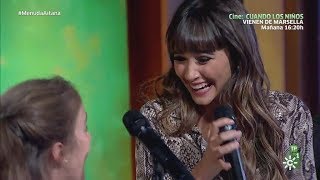 Aitana Ocaña da la sorpresa de su vida a una fan y cantan juntas Arde [upl. by Trstram]