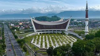 EXPLORE KOTA PADANG TERCINTA  WISATA KULINER PADANG  PANTAI PADANG  MASJID RAYA PADANG  PADANG [upl. by Owena]