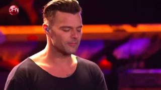 A medio vivir  Tal vez Ricky Martin en Viña 2014 [upl. by Laven]