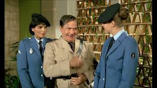 Le Gendarme et les Gendarmettes 1982  Oh ma biche [upl. by Eiramait]