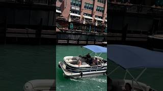 Chicago River Cruise  Amazing Chicago [upl. by Haral624]