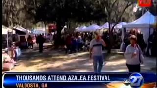 30000 people visit the annual Azalea Festival [upl. by Inal]