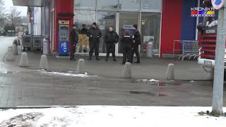 Alarm bombowy w Tesco w Kozienicach 31012019 [upl. by Darreg]