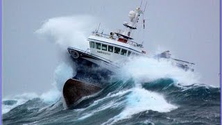 SHIPS IN STORM COMPILATION MONSTER WAVES [upl. by Cadmann978]