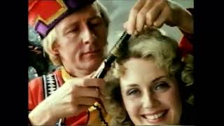 WOOLWORTHS CHRISTMAS ADVERT 1982 ALICE IN WONDERLAND [upl. by Kylila]