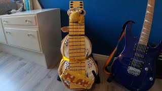 Kraamcadeau tip Babyshower Hoe maak je een luiertaart GITAAR How to make a diaper guitar [upl. by Ok]