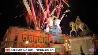 🎉 ¡Feliz 2022 · Las 12 Campanadas desde la Puerta del Sol en Madrid directo [upl. by Nosneh]