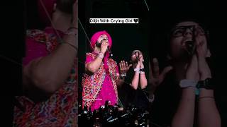 Diljit Dosanjh Sing love Song for Crying Girl 🖤 Diljit Dosanjh Live Concert love diljitdosanjh [upl. by Gillespie]