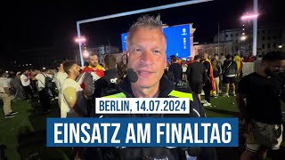 14072024 Berlin Polizei schützt Euro2024 damit alle Fans friedlich feiern können Karsten Bonack [upl. by Brosine]