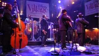 Grupo Compay Segundo  Chan chan  Billy Bobs Disney Village 26 mars 2013 [upl. by Kus]