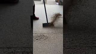 Quartz stone floor shoveling process Good tools and machinery can increase work efficiency [upl. by Hamlen711]