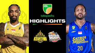 Highlight Kesatria Bengawan Solo vs Satria Muda Pertamina  May 18 2024  IBL Tokopedia 2024 [upl. by Ahsiad717]