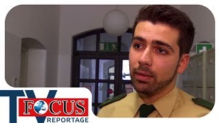 Traumberuf Polizist Prüfungsstress für Polizeianwärter  Focus TV Reportage [upl. by Heinrich]