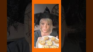 Biscuits halloween 🎃🎃 recettefacile biscuit confiture fraise halloween [upl. by Ameh]