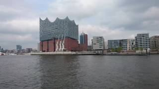 Hamburg Hafenfähre 72 StPauli Landungsbrücken  Elbphilharmonie [upl. by Kerwon]