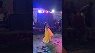 Beautiful girl beautiful dance shortsfeed dance trending viralshort viralshorts [upl. by Leesen736]